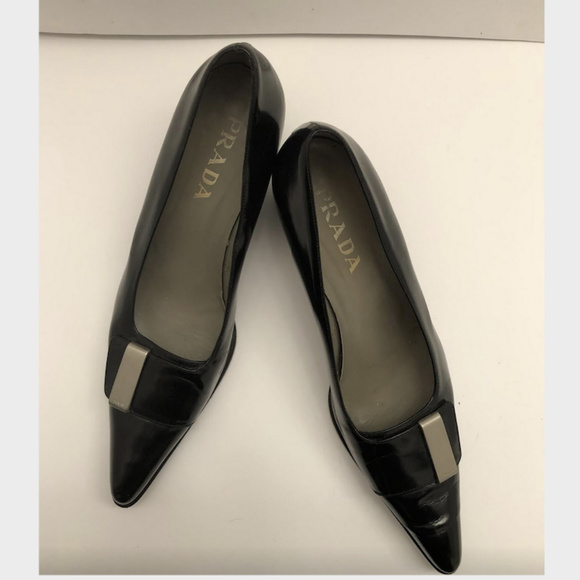 Prada black shoes with point toes and chunky heels - Picture 7 of 8